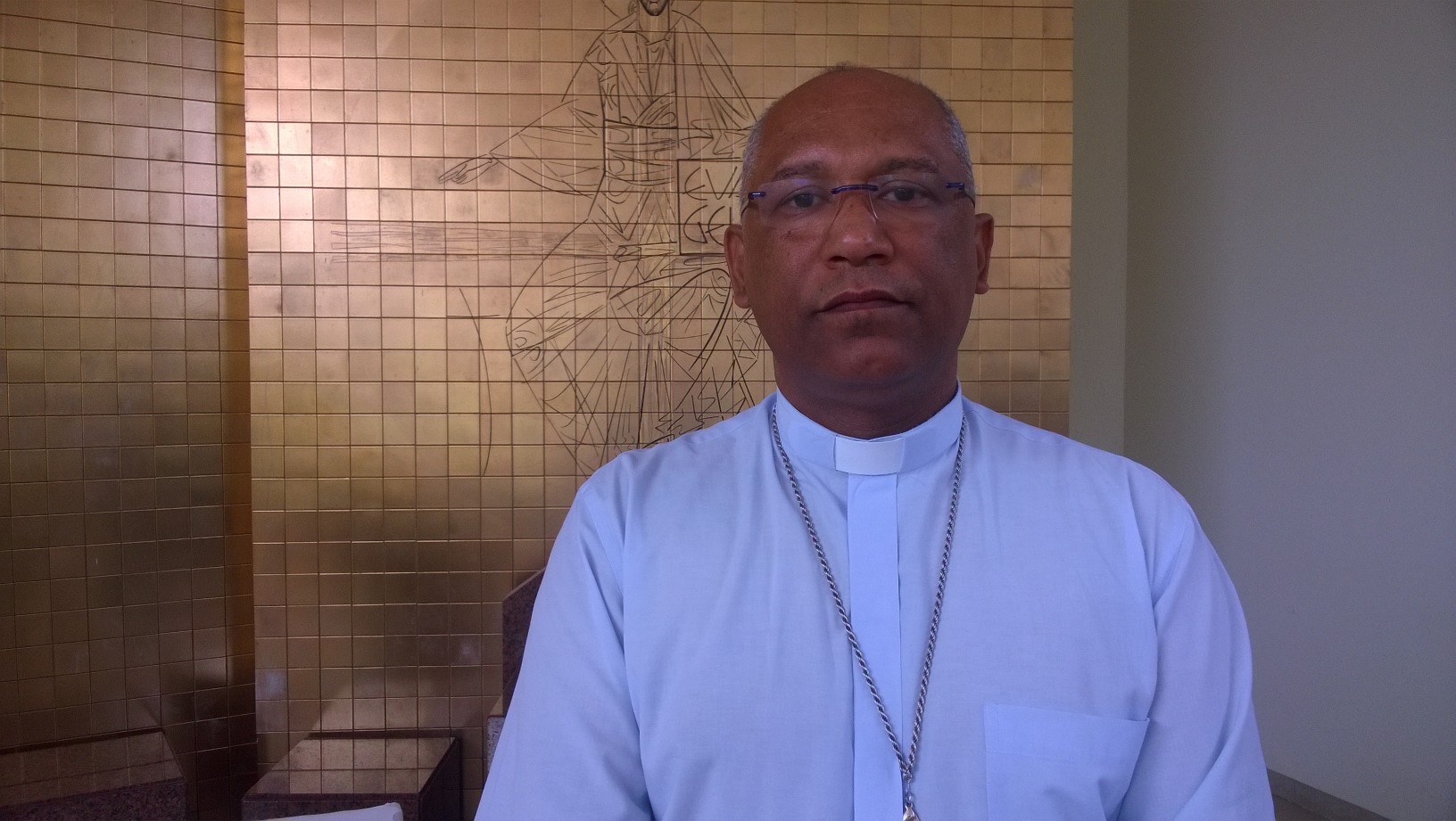 Igreja não pode impor verdade goela abaixo, diz Dom Zanoni