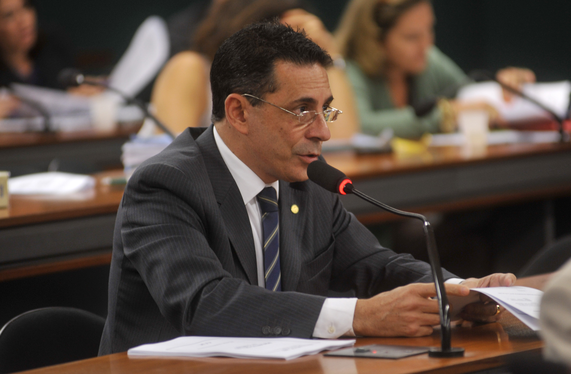 Sérgio Carneiro sai do PT e busca partido para 2016