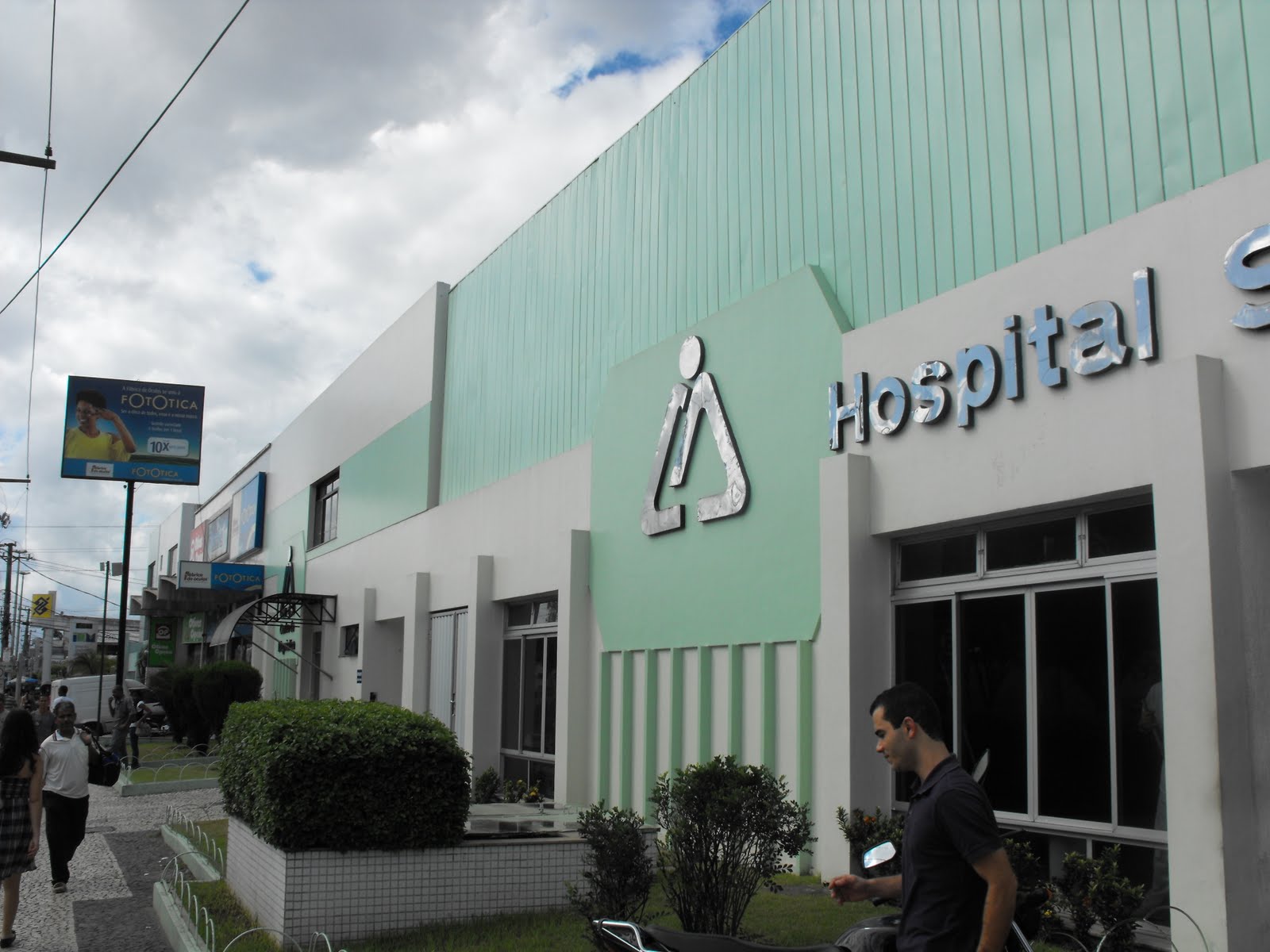 Hospitais e clínicas de Feira multadas em R$ 10,9 milhões