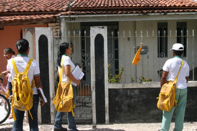 Casas fechadas são problemas a mais no combate ao aedes