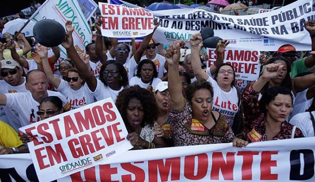 Assembleia define rumos de greve na área da saúde