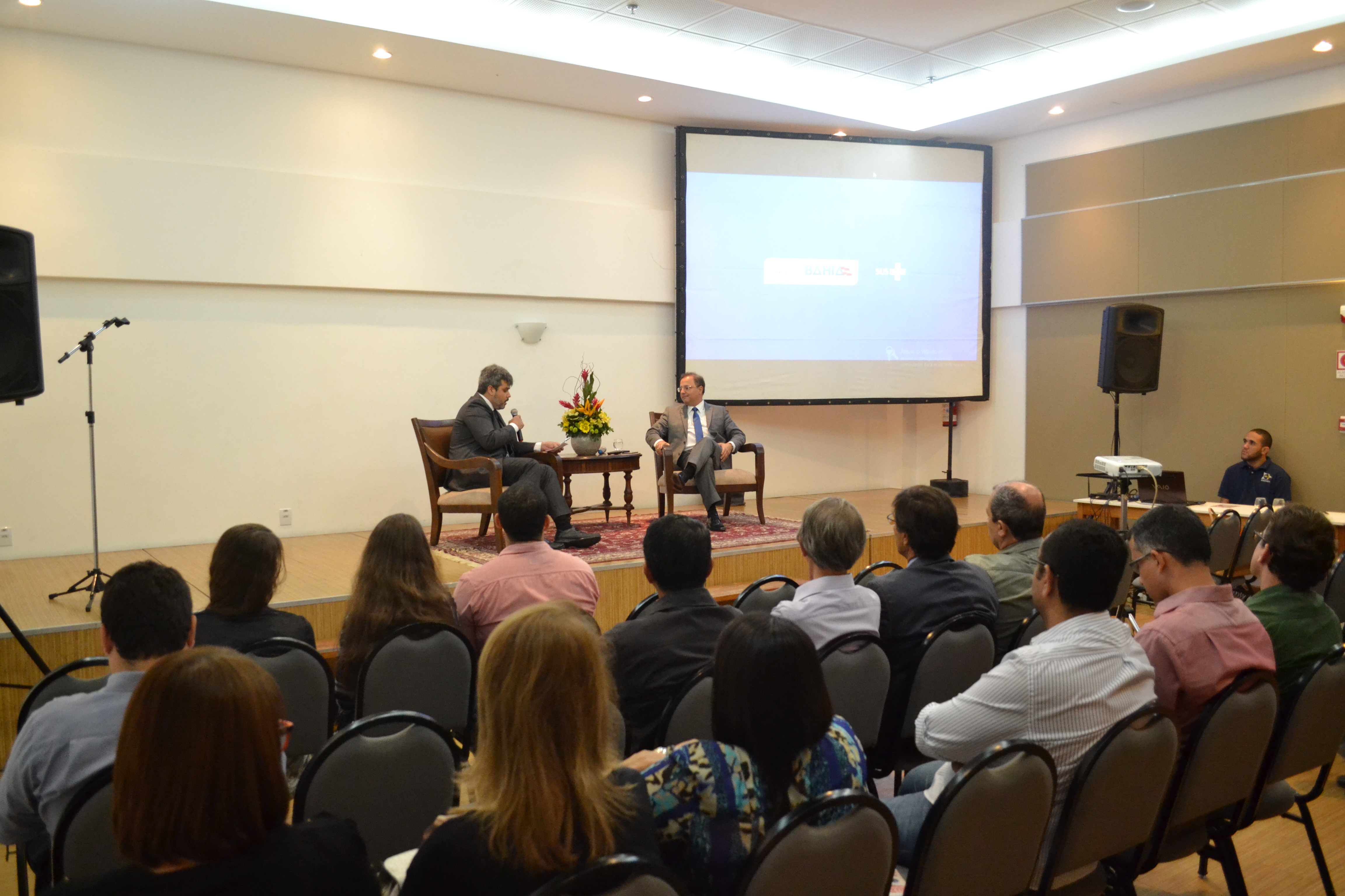 Políticas de saúde em Cardiologia são discutidas em Feira