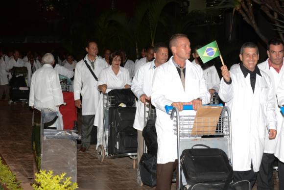 Usuários do Mais Médicos dão nota nove ao programa, aponta pesquisa