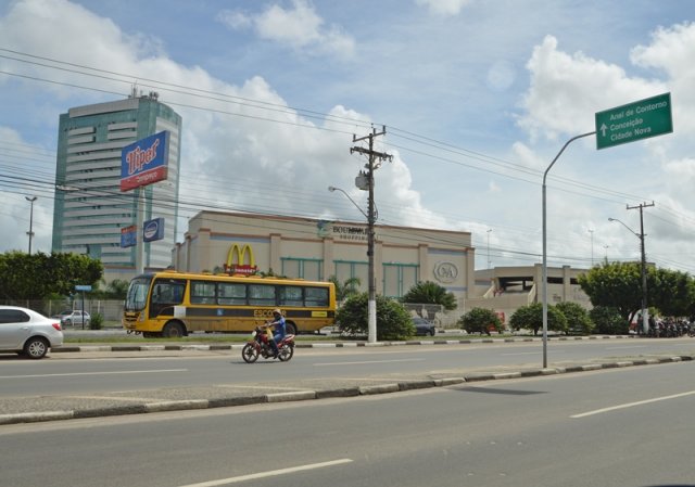 Liminar autoriza cobrança de estacionamento no Boulevard 