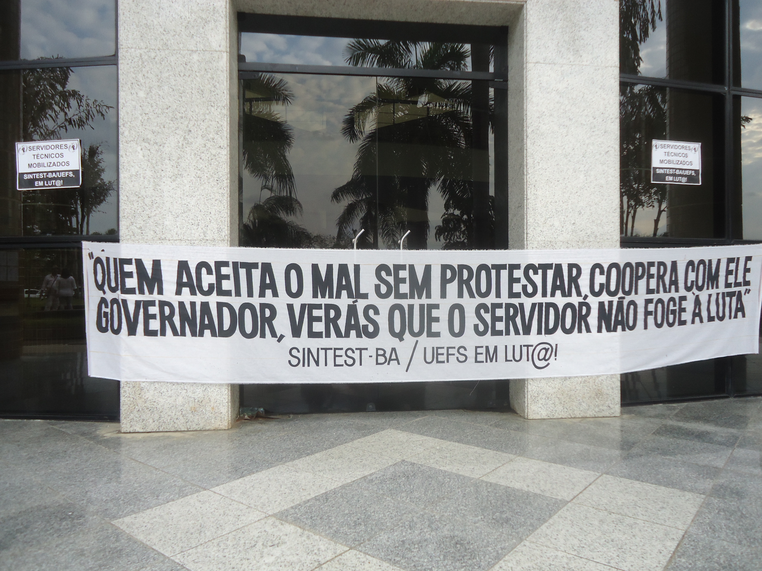 Devendo segurança e limpeza, Uefs pode fechar