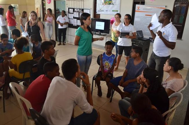 PSF do Feira X promove gincana para alertar jovens sobre perigo das drogas