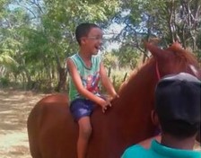 Menino de 10 anos morre após receber anestesia para fazer exame