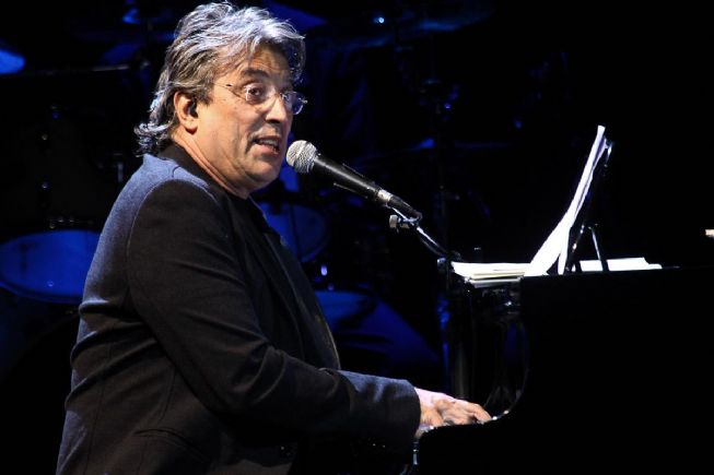 Ivan Lins é a grande atração desta segunda, no Natal Encantado
