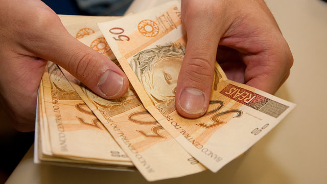Diário Oficial da União publica decreto com o novo salário mínimo de R$ 937