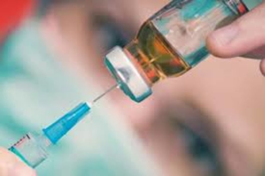 Vacina contra HPV começa a ser distribuída para meninos a partir deste ano