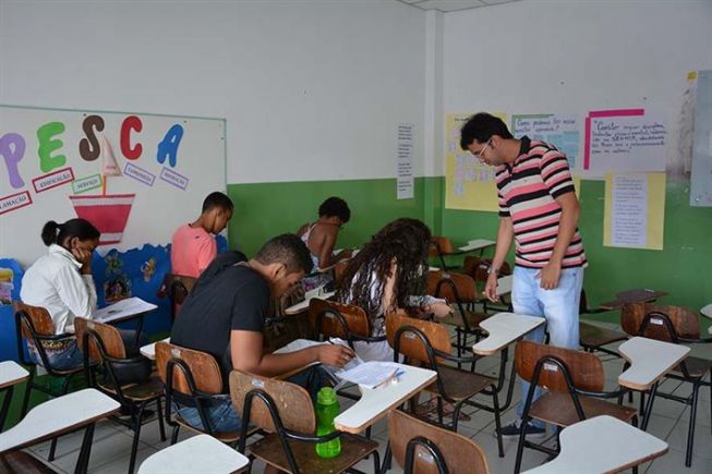 Sedeso inscreve professor estagiário da UEFS para Pré-Vestibular Cidadão