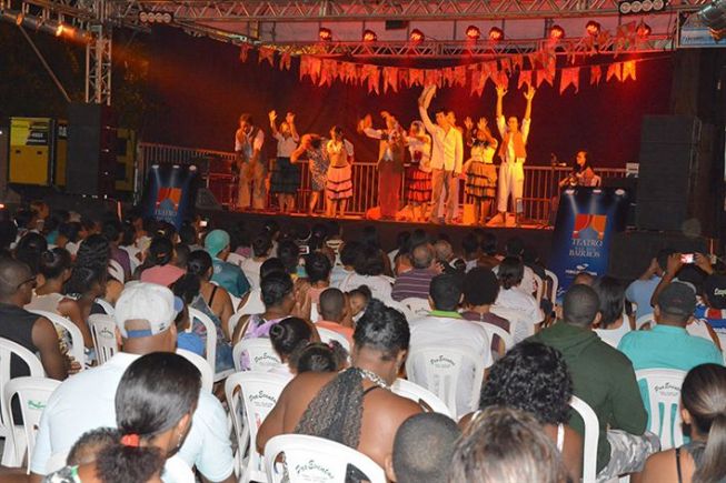 Definidos espetáculos para Projeto O Teatro vai aos Bairros 2017