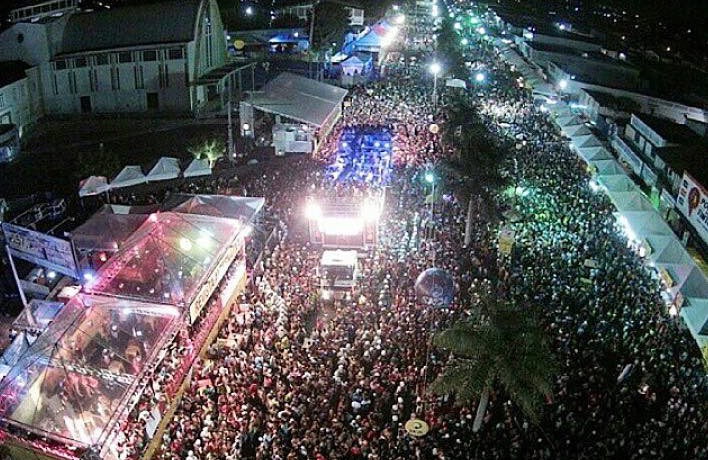 Montagem de camarote e estruturas para Micareta a partir de 18 de abril