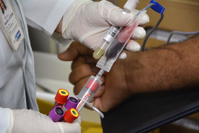 Secretaria de Saúde e Hemoba realizam até quinta-feira campanha de doação de sangue