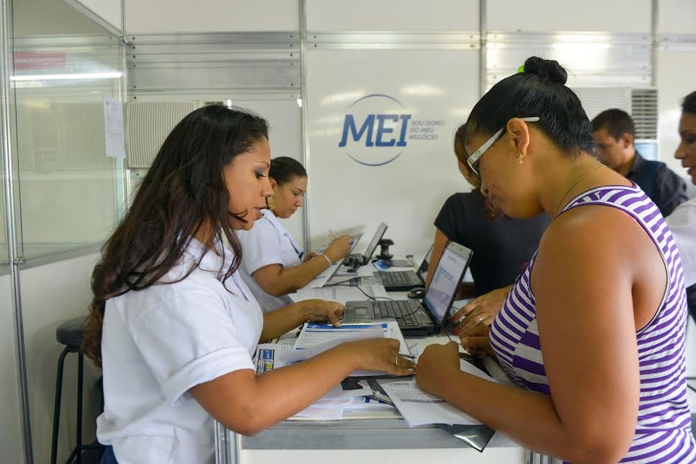Sebrae abre seleção para cargos de nível superior com salários de até R$ 6,7 mil