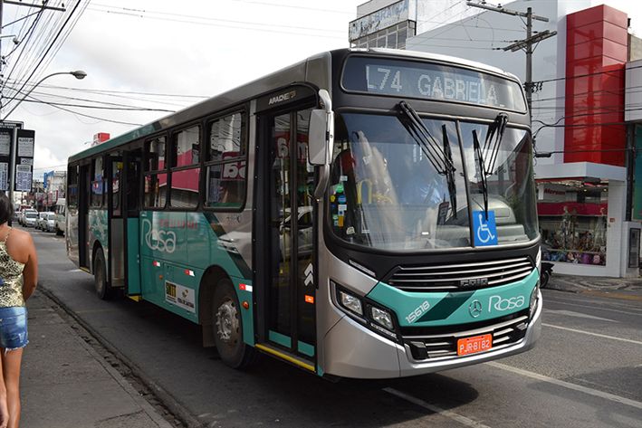 Presidente do Sintrafs pede auditoria em empresas de ônibus de Feira