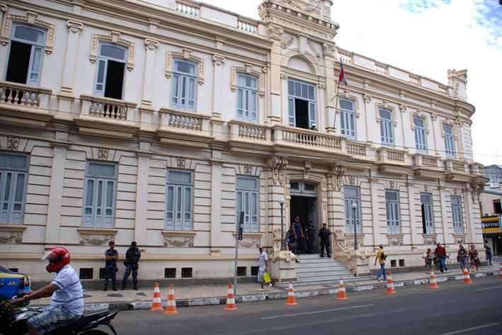 Prefeitura vai contratar empresa para elaborar concurso público