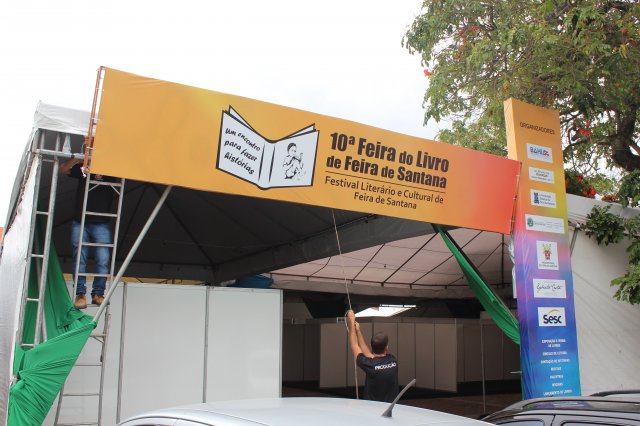 10ª edição da Feira do Livro começa nesta terça (26)