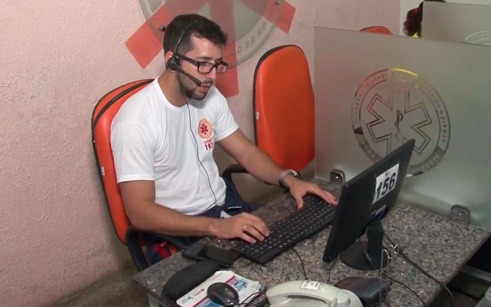 Lei estabelece multa de um salário mínimo para quem aplicar trote contra o Samu