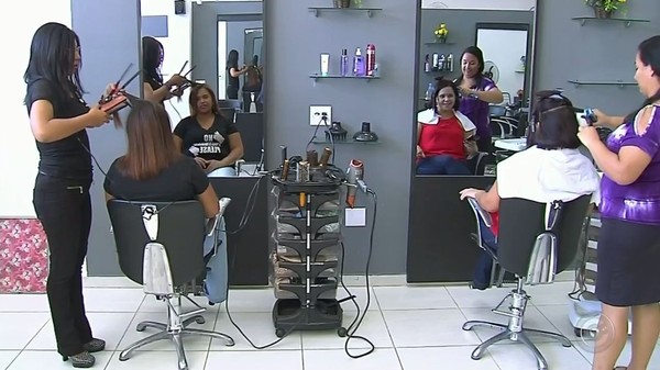 Feira de Santana tem vagas para cabeleireiro, motorista e outros