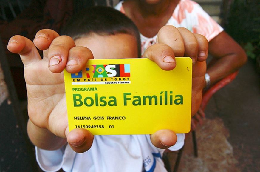 Reajuste do Bolsa Família ainda está indefinido, diz ministro do Planejamento