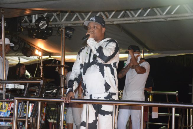 Márcio Victor lança campanha: Popa da Bunda, música da Micareta!