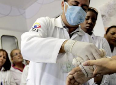 Cerca de 2,8 mil profissionais se desligaram de serviços no SUS para inscrição no Mais Médicos