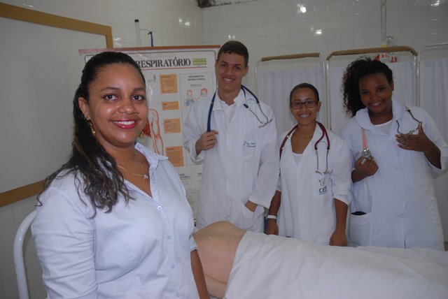 Inscrições para mais de 20 mil vagas em cursos técnicos terminam neste domingo (14)