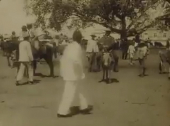 Veja no Memorial da Feira imagens da cidade na década de 20, feitas pelo jornalista e escritor Cornélio Pires