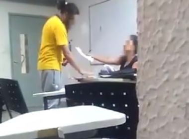 Cachoeira: Aluno se recusa a receber avaliação de professora negra