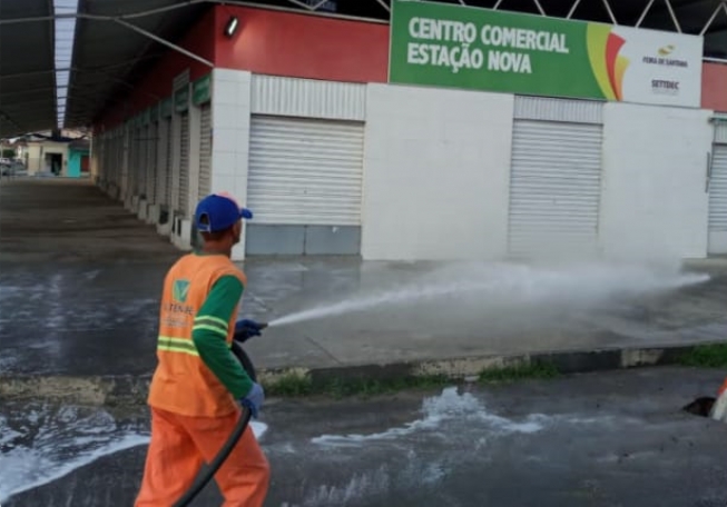 Prefeitura realiza lavagem e assepsia de vias e logradouros públicos no enfrentamento a Covid-19