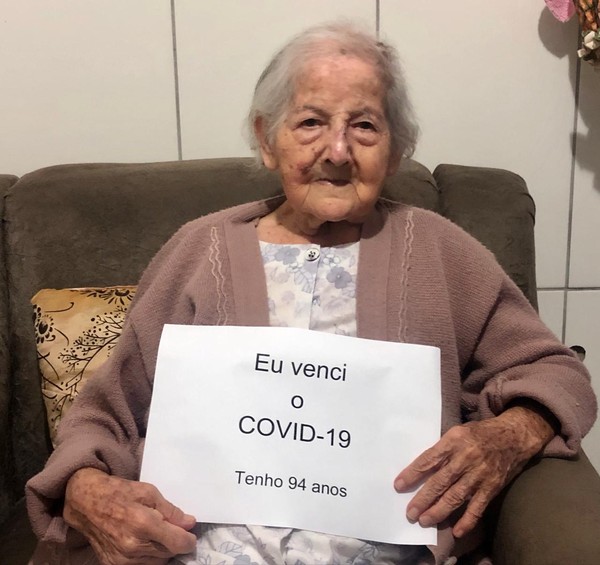 Com pressão alta, diabetes e câncer de pele, idosa de 94 anos vence Covid-19: 'Guerreira'
