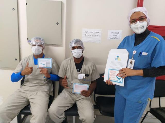 Alunos de Feira de Santana escrevem cartas para profissionais de saúde do Hospital Clériston Andrade