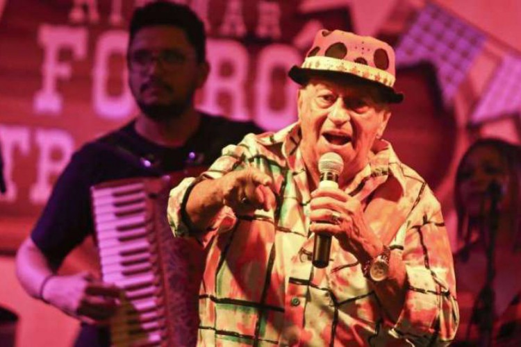 Genival Lacerda é internado, em estado grave, após contrair Covid-19