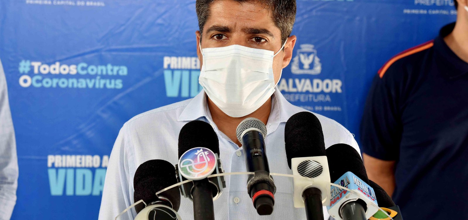 ACM Neto diz que não vai esperar diretrizes do Governo Federal para vacinar soteropolitanos