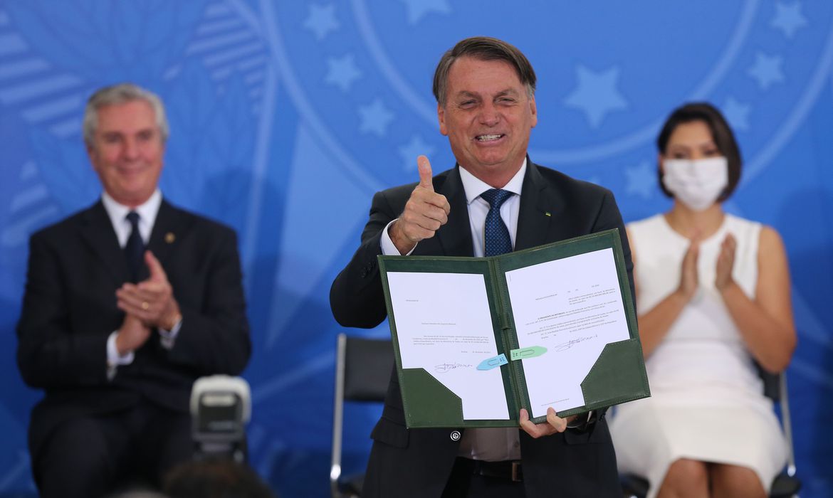 Governo destina R$ 20 bi para imunizar população contra a Covid-19