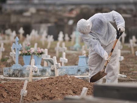 Brasil registra 1.224 mortes por Covid-19, em 24 horas; esse é o maior número diário desde agosto
