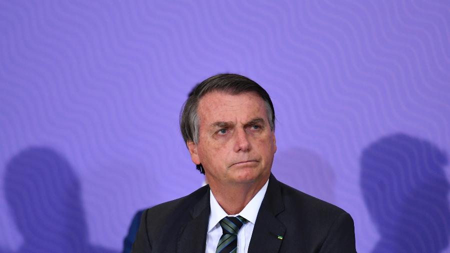 Bolsonaro tenta isentar seu governo de culpa por colapso em Manaus; presidente alega que fez sua parte