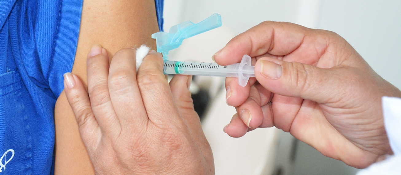 Veja os locais de vacinação contra a Covid-19 nesta terça em Feira de Sanna