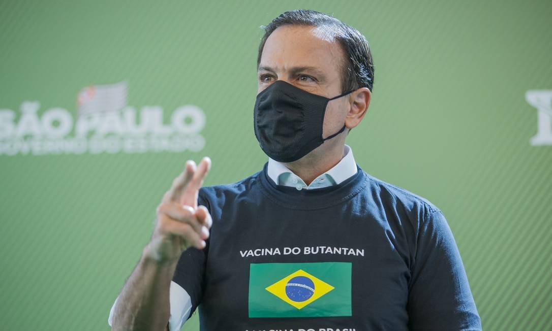 Governador de São Paulo diz que pode vender doses da CoronaVac a estados e municípios