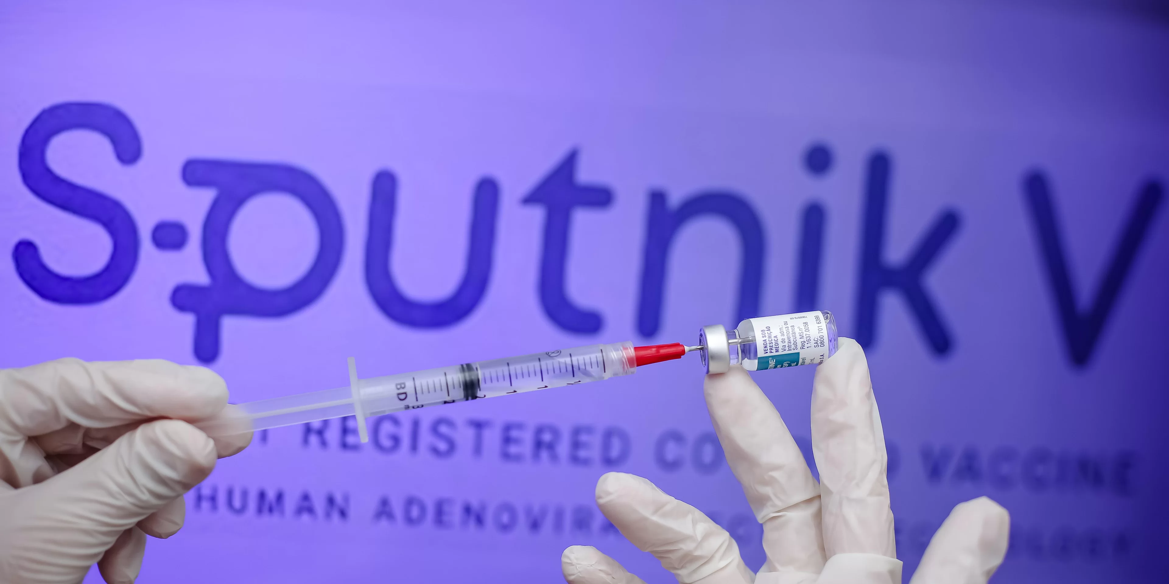 SMS pretende adquirir imunizante Sputnik V; Colbert deseja se reunir com embaixador russo esta semana