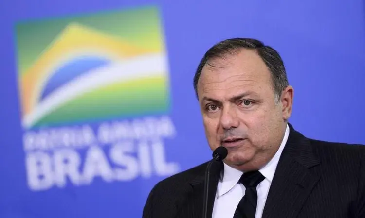 Pazuello diz que não tem vacina para todos, mas promete imunização geral em 2021