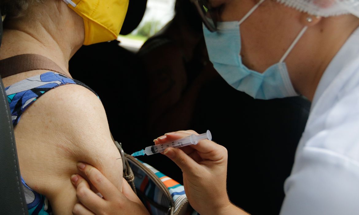 Mais de 70 mil vacinados não retornaram para tomar segunda dose, na Paraíba