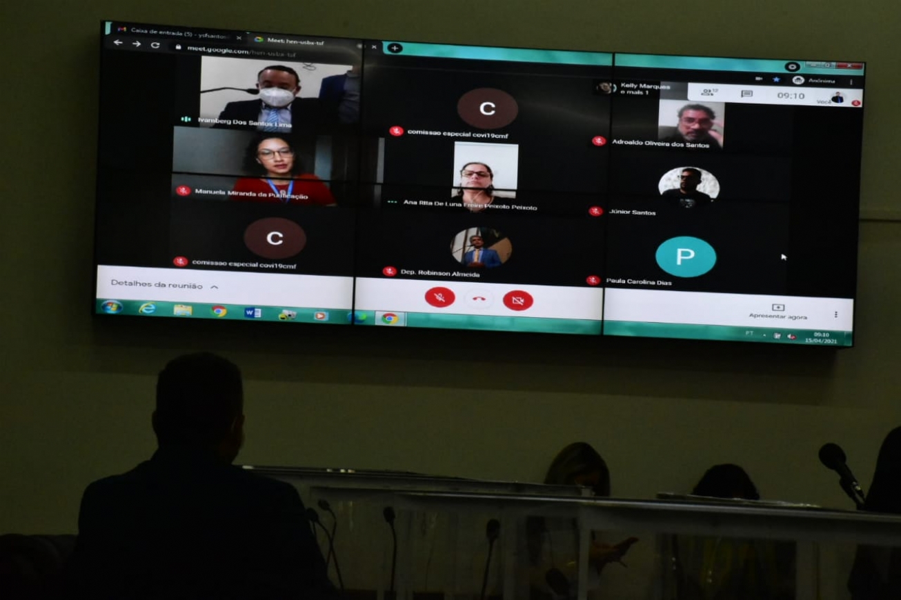 Fraude na vacina anticoronavírus: condição de trabalho pode levar enfermeiro a erro, diz dirigente do Coren