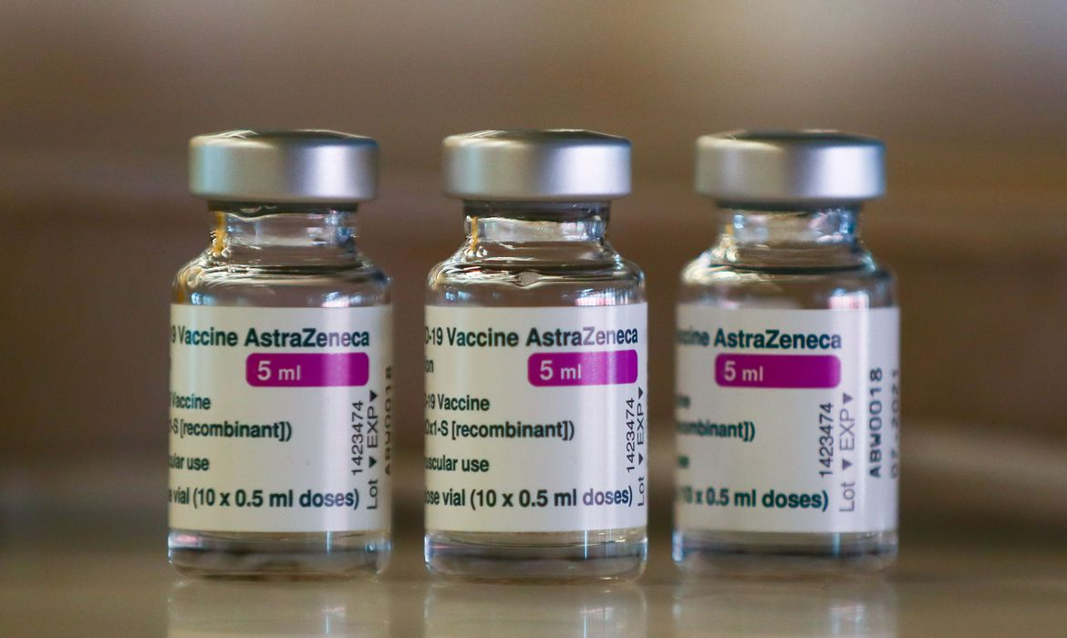 Fiocruz vai entregar 5 milhões de doses de vacina contra Covid-19 nesta sexta-feira