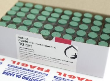 Novo lote com 222,5 mil doses de vacina contra Covid-19 chega nesta quinta na Bahia