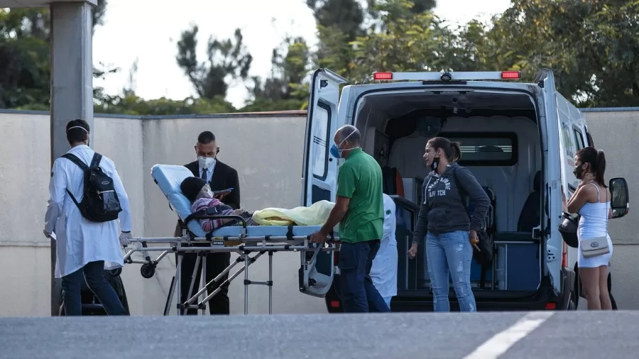Internações por Covid-19 crescem, nos últimos 3 dias, em SP, apontando nova tendência de alta