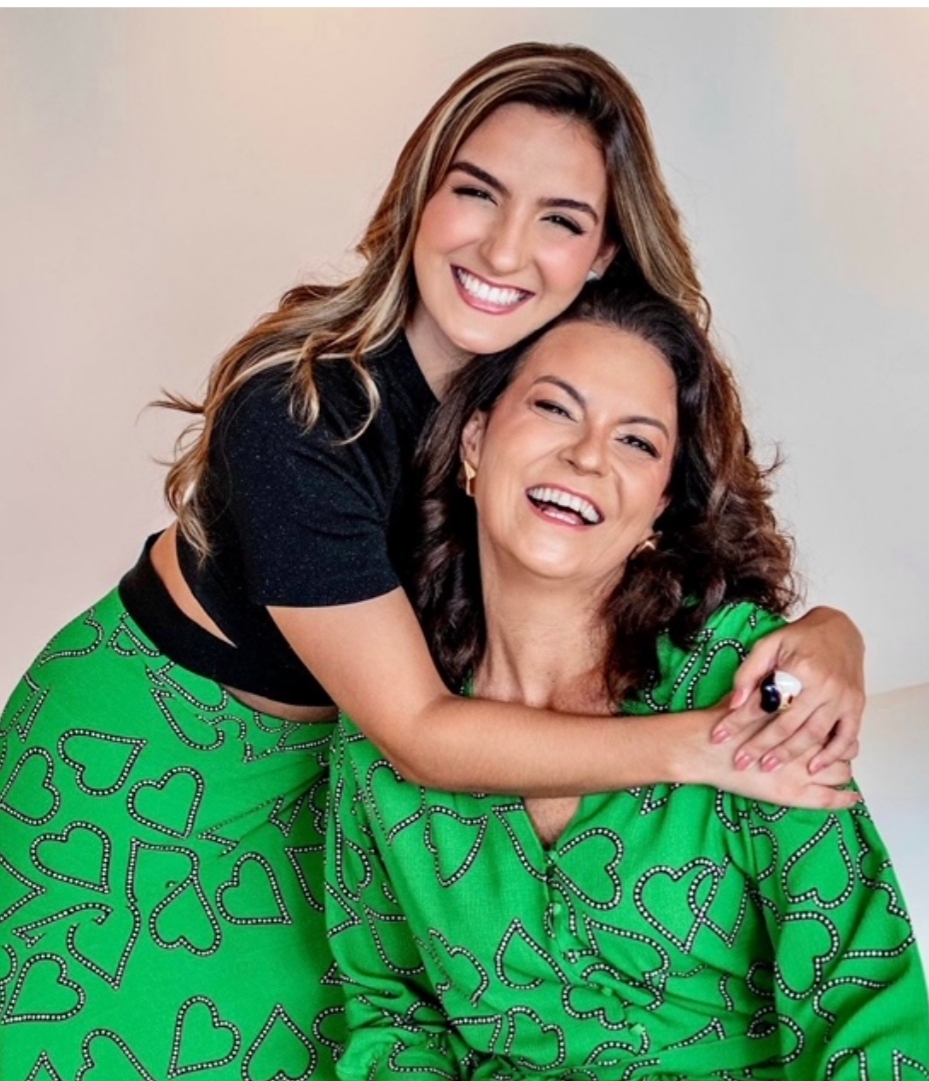 MARTHA PAIVA LANÇA COLEÇÃO CÁPSULA PARA O DIA DAS MÃES