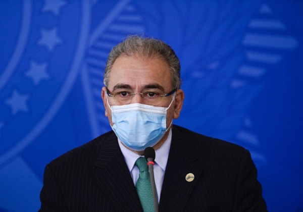 Todos os brasileiros devem ser vacinados ainda em 2021, diz ministro da Saúde