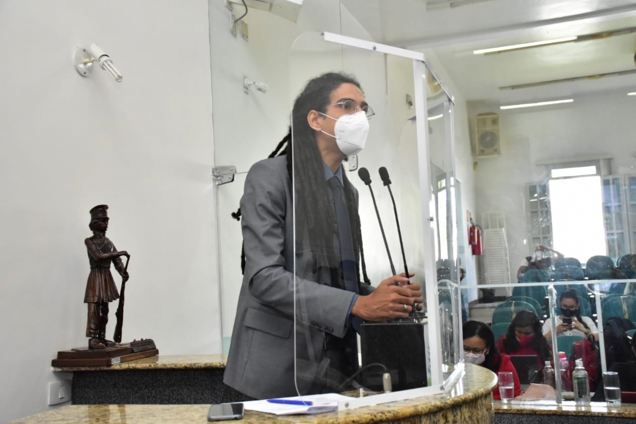 Vereador Jhonatas Monteiro propõe instauração de mais uma CPI na Câmara; alvo seria o transporte coletivo